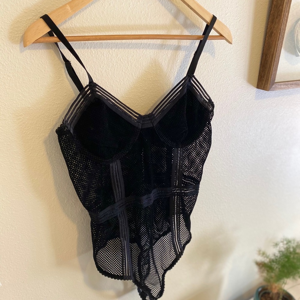 Honey punch black velvet bodysuit - worn once